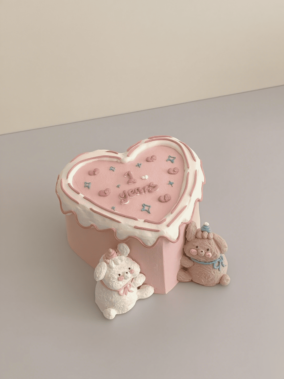 Hug Me Bear Cake