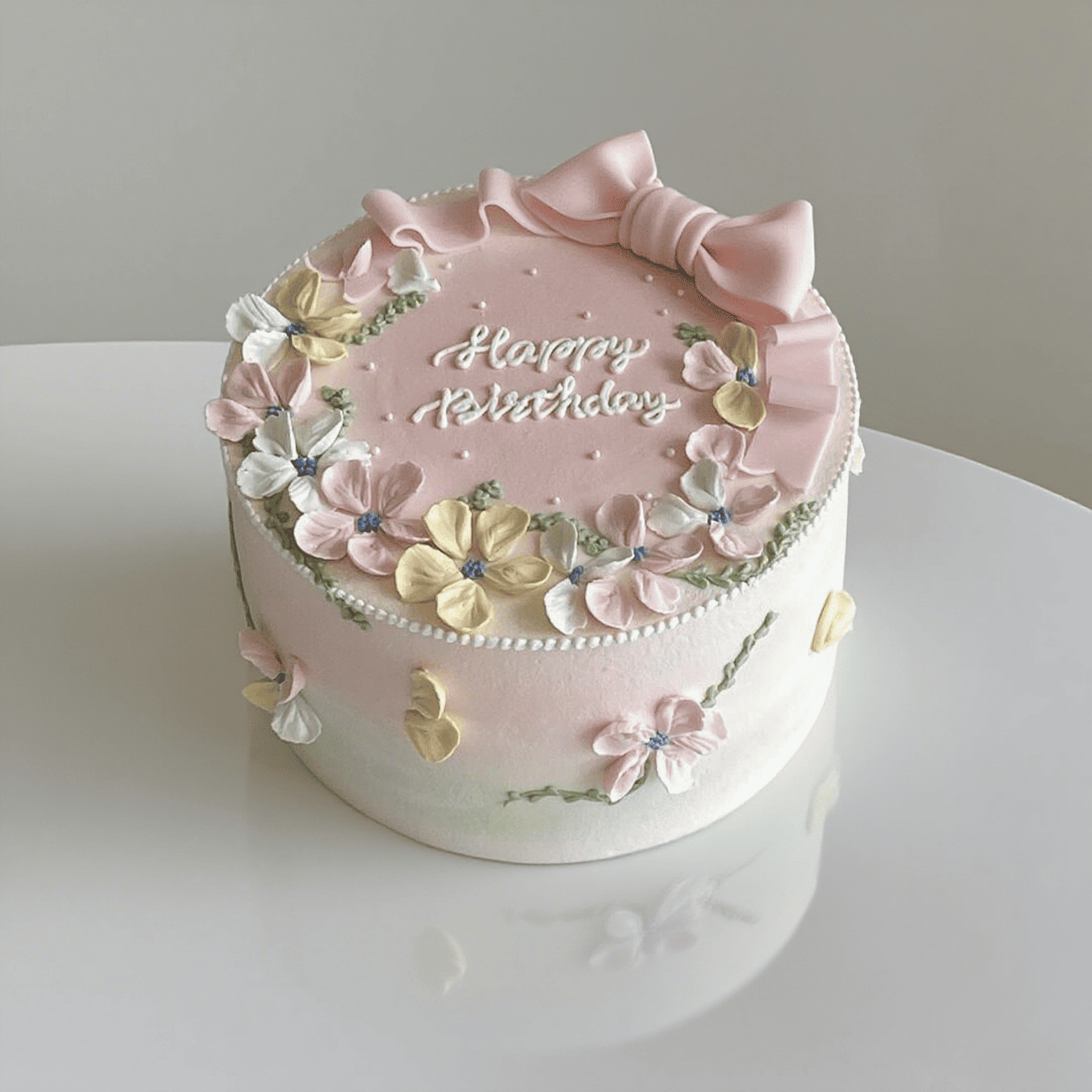 Simple Bow Cake