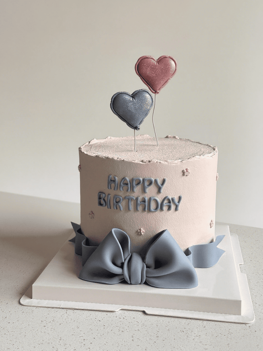 Lovely Knot Cake