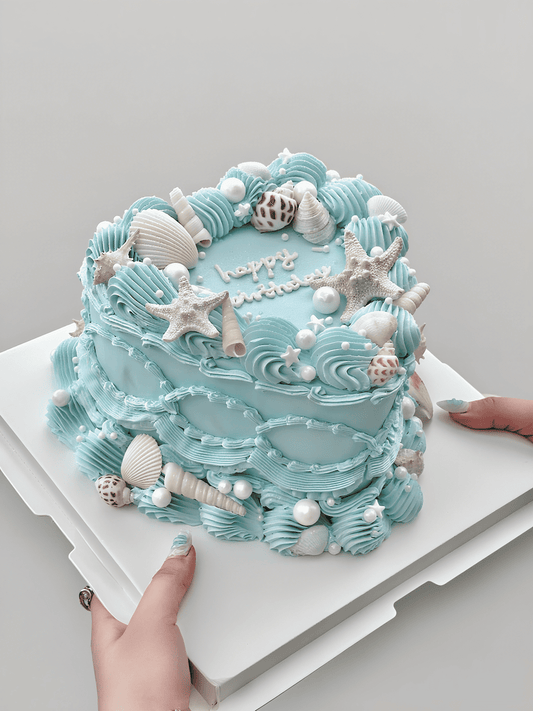 Blue Shell Vintage Cake