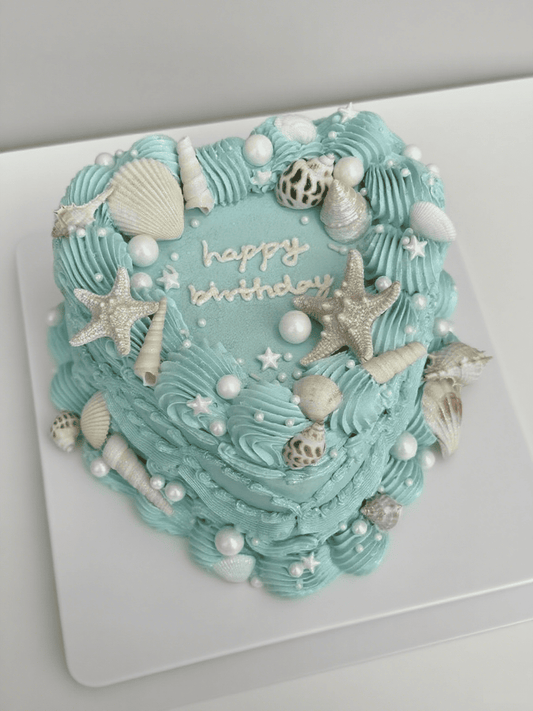 Blue Shell Vintage Cake