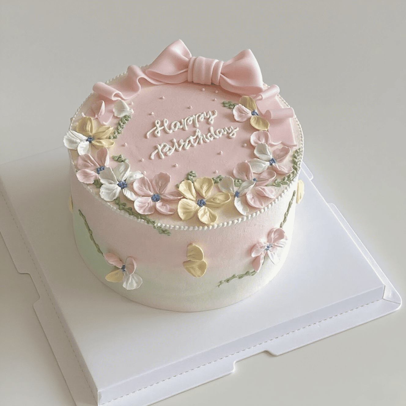 Simple Bow Cake
